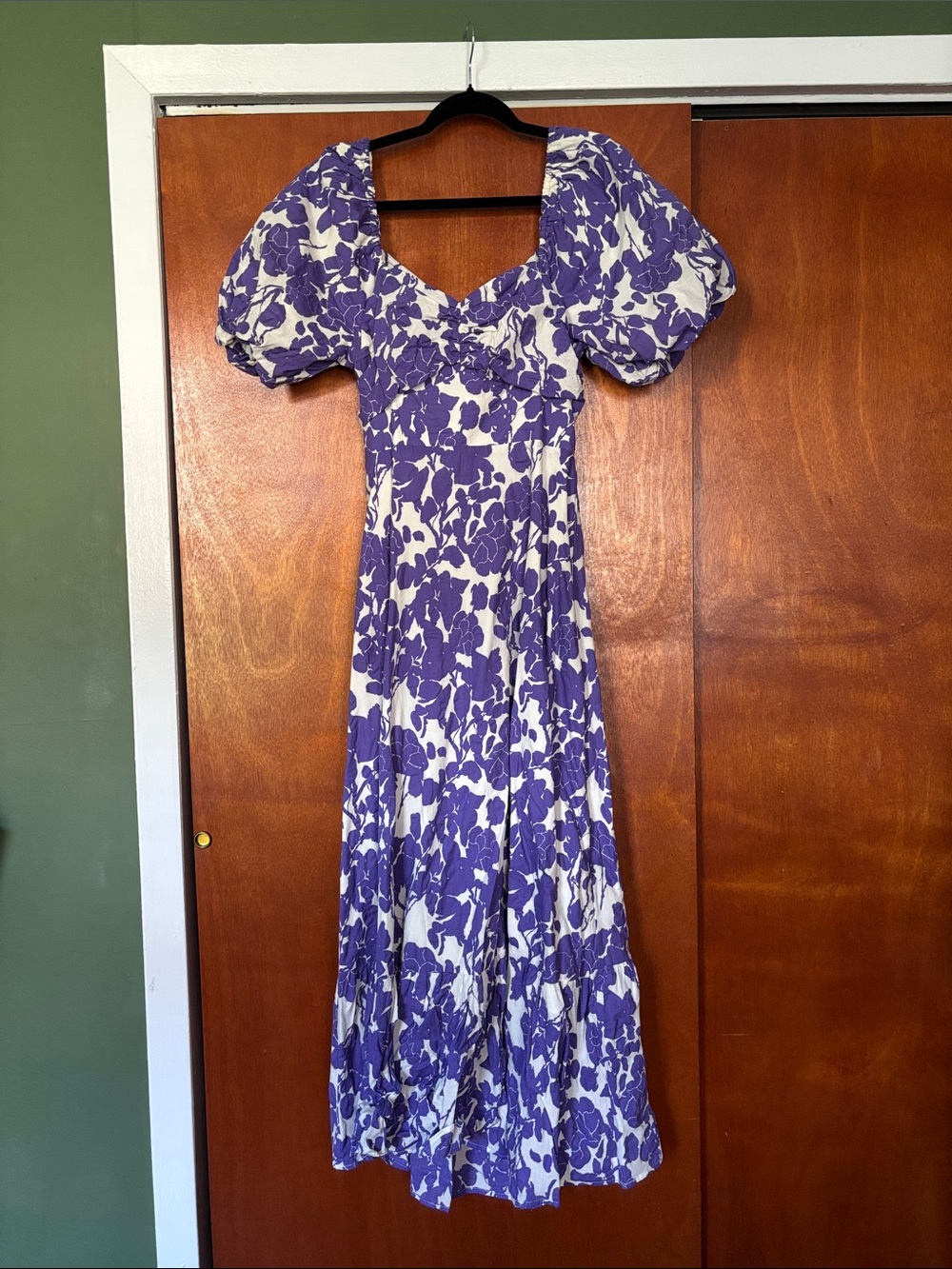 Purple Floral Puff-Sleeve Maxi Dress